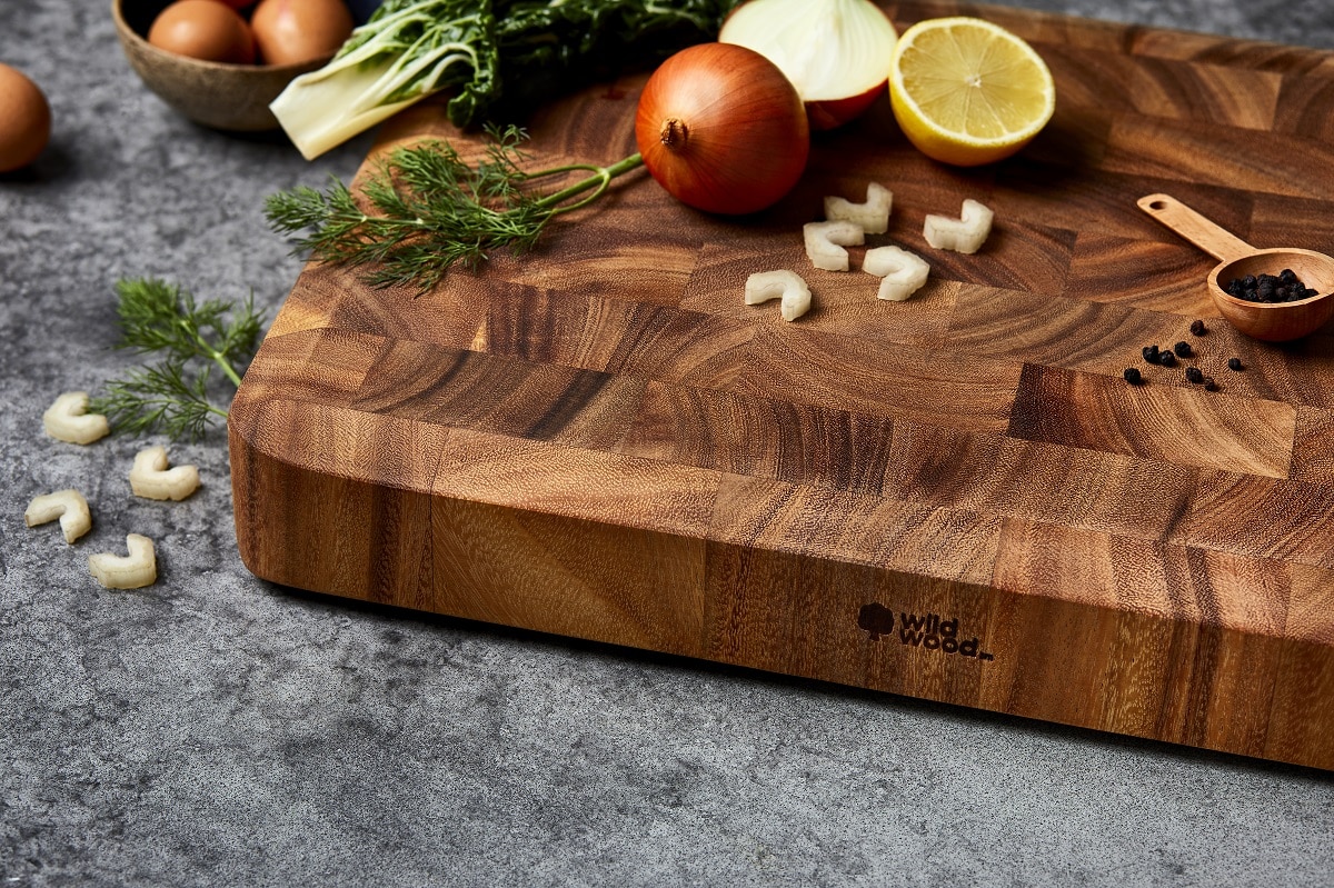 Franklin Large Thick End Grain Cutting, Chopping & Carving Board, 50 x 35 x  7.5cm - Wild Wood