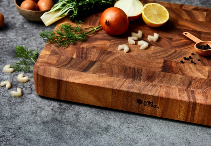 Acacia Wood Cutting Board - Handcrafted & Sustainable