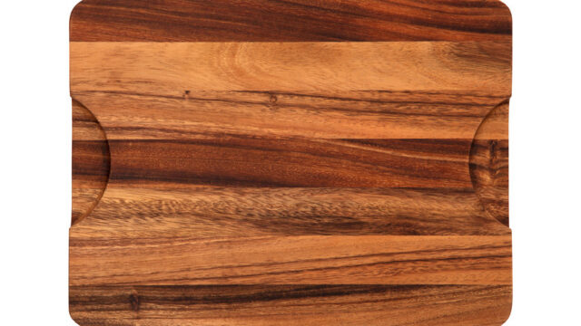 🌳 Thoughtful Design - Smart details, Better Cooking.
🌳 Undercut handles - easier to pick up and move from kitchen to table (not an awkward groove built for tiny fingers cut into the side of the board).
🌳 https://www.wildwood.com.au/product/bendigo-large-cutting-carving-serving-board/