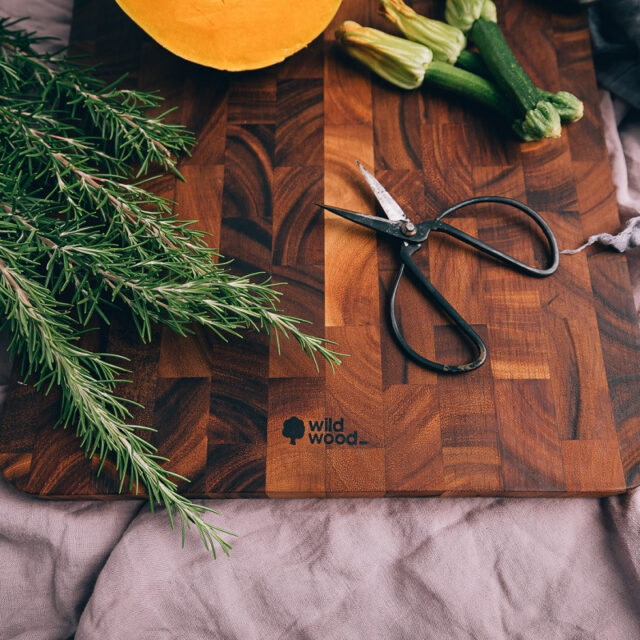 🌳 Protect Your Knives
🌳 The only chopping board you will ever need - END GRAIN perfection.
🌳 Acacia Heartwood - NO warping, NO cracking.
🌳 Designed to last a lifetime
https://www.wildwood.com.au/product/avoca-large-end-grain-board/
#endgrainboard
#acaciawood
#wildwood
#choppingboard